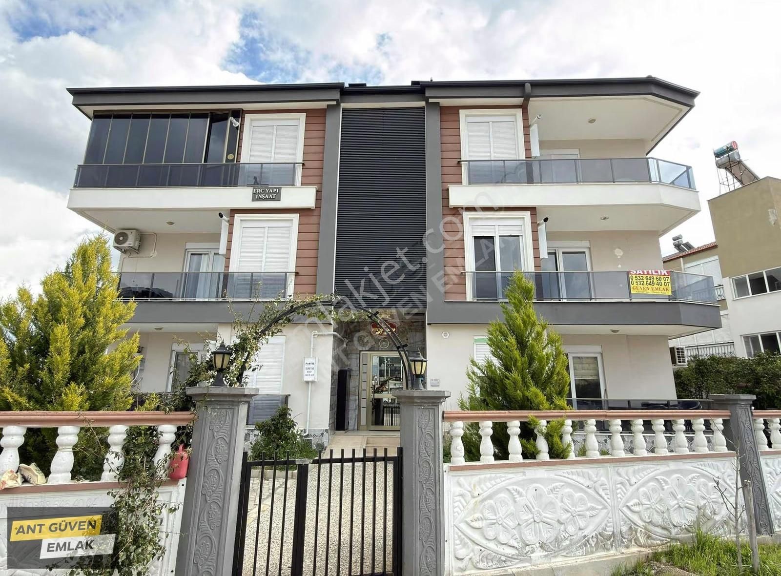 Belediye Karşısında Doğalgazlı Asansörlü Ara Kat 3+1 Daire
