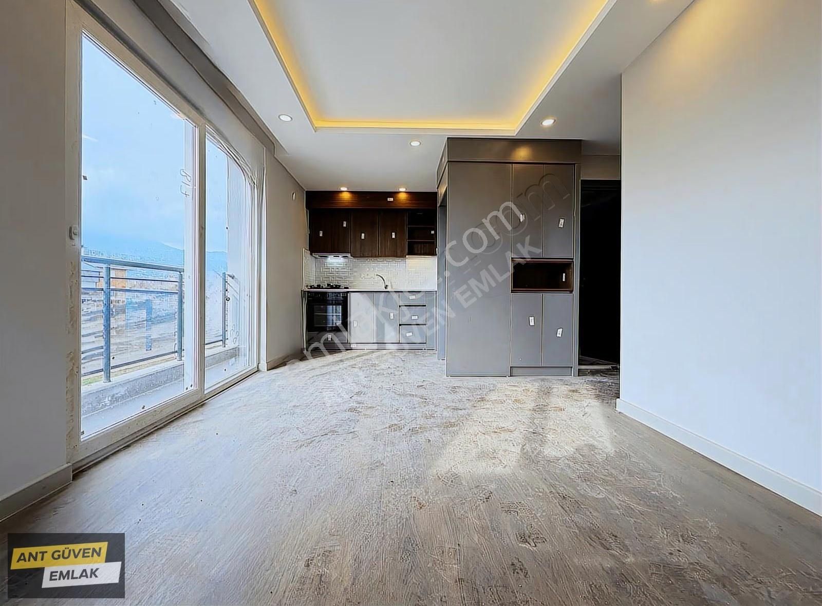 Yeniköy'de Kırkgöz Caddesi Üzerinde 1+1 Kiralık Daire - Görsel 17