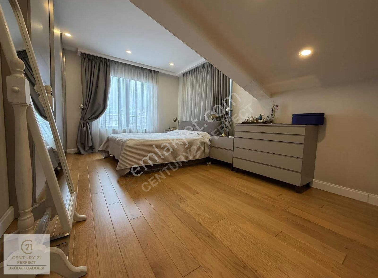 Caddebostan Sahilde Full Deniz Manzaralı 5+1 Dubleks Daire - Görsel 34