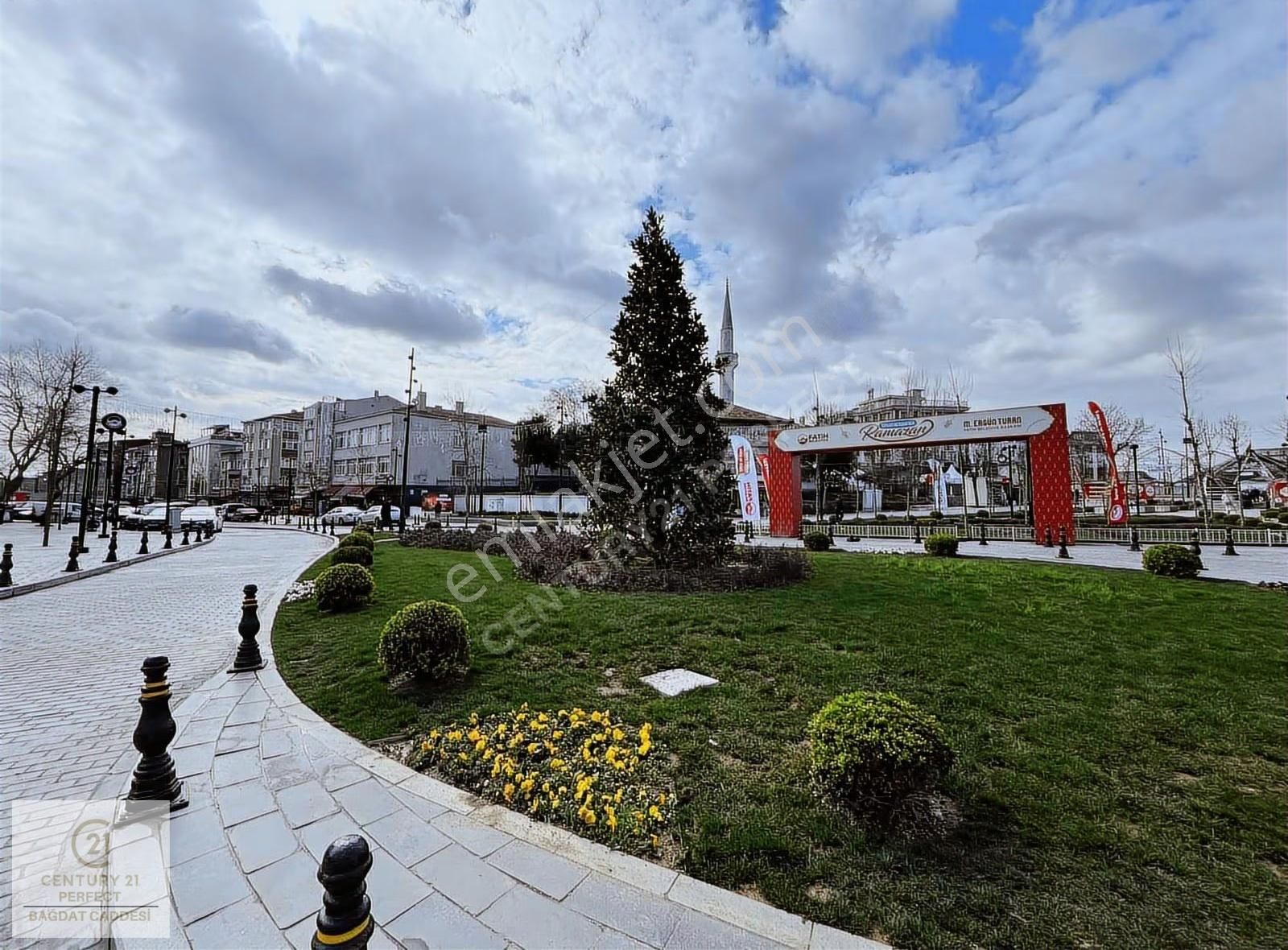 Topkapı Sur&çarşı&metrobüs& Tramvay Dibindeyatırımlık 1+1 - Görsel 9