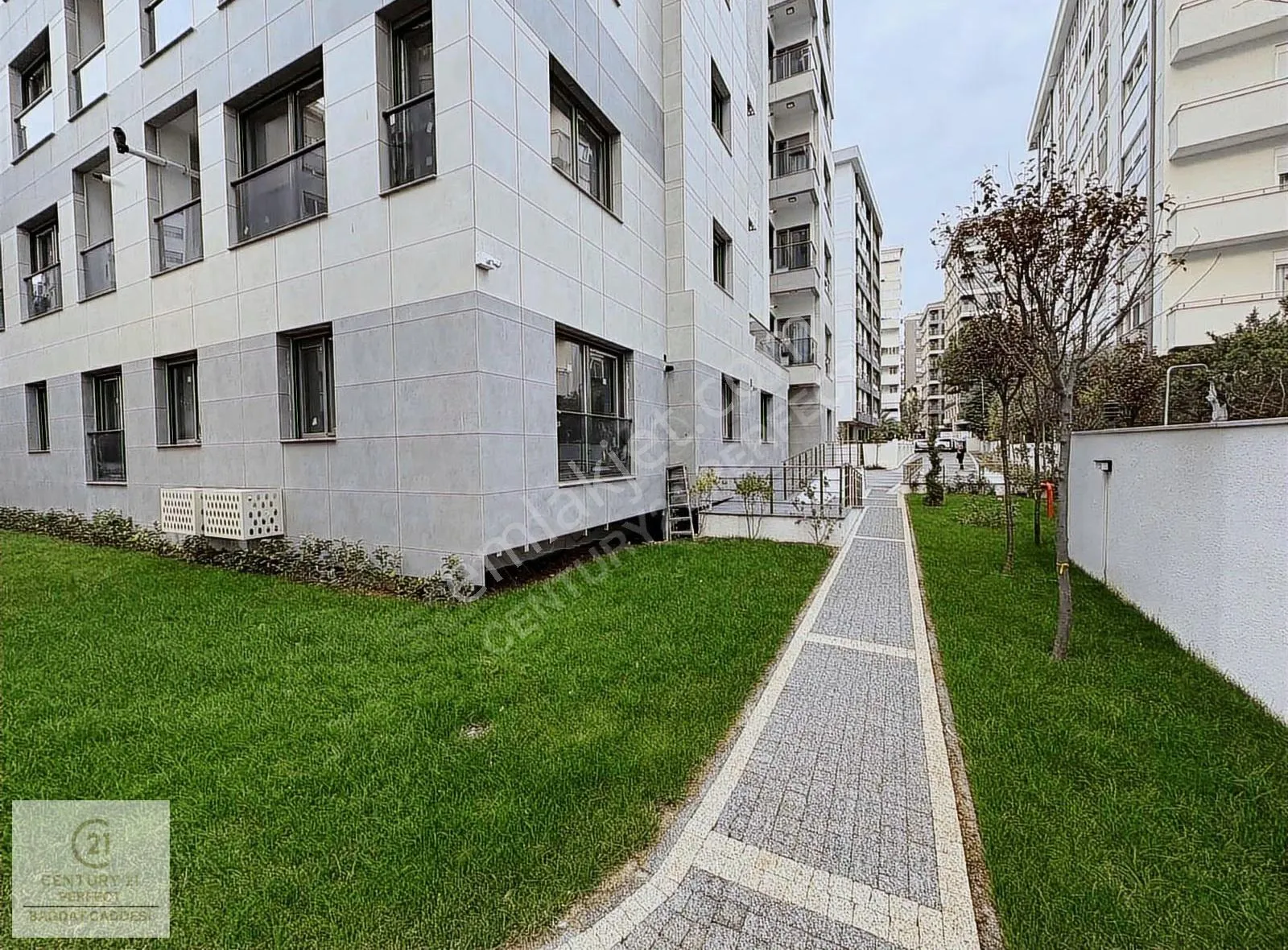 Caddebostan Bağdat Caddesine Yürüme Mesafesinde 2+1 Daire