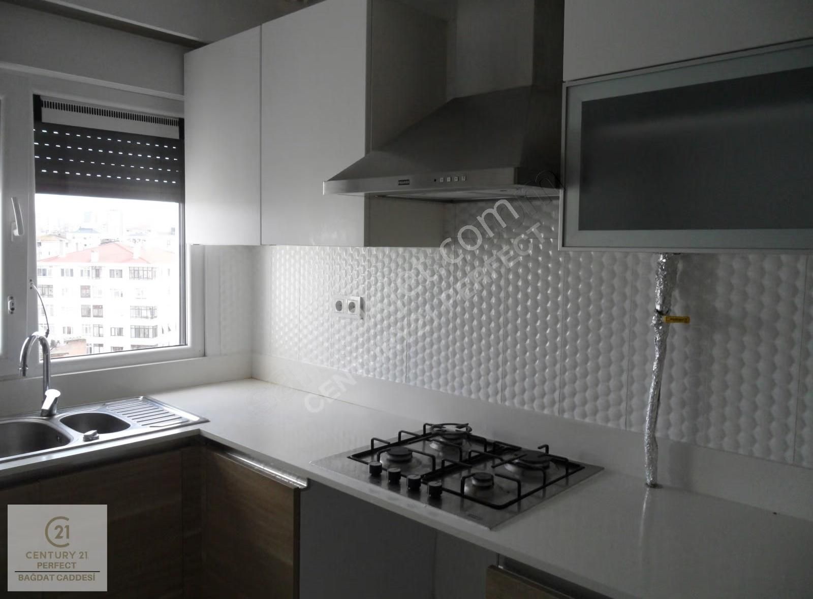 Merdivenköyde İskanlı 3+1 E.banyolu K.otoparklı 14.250.000.-tl - Görsel 35