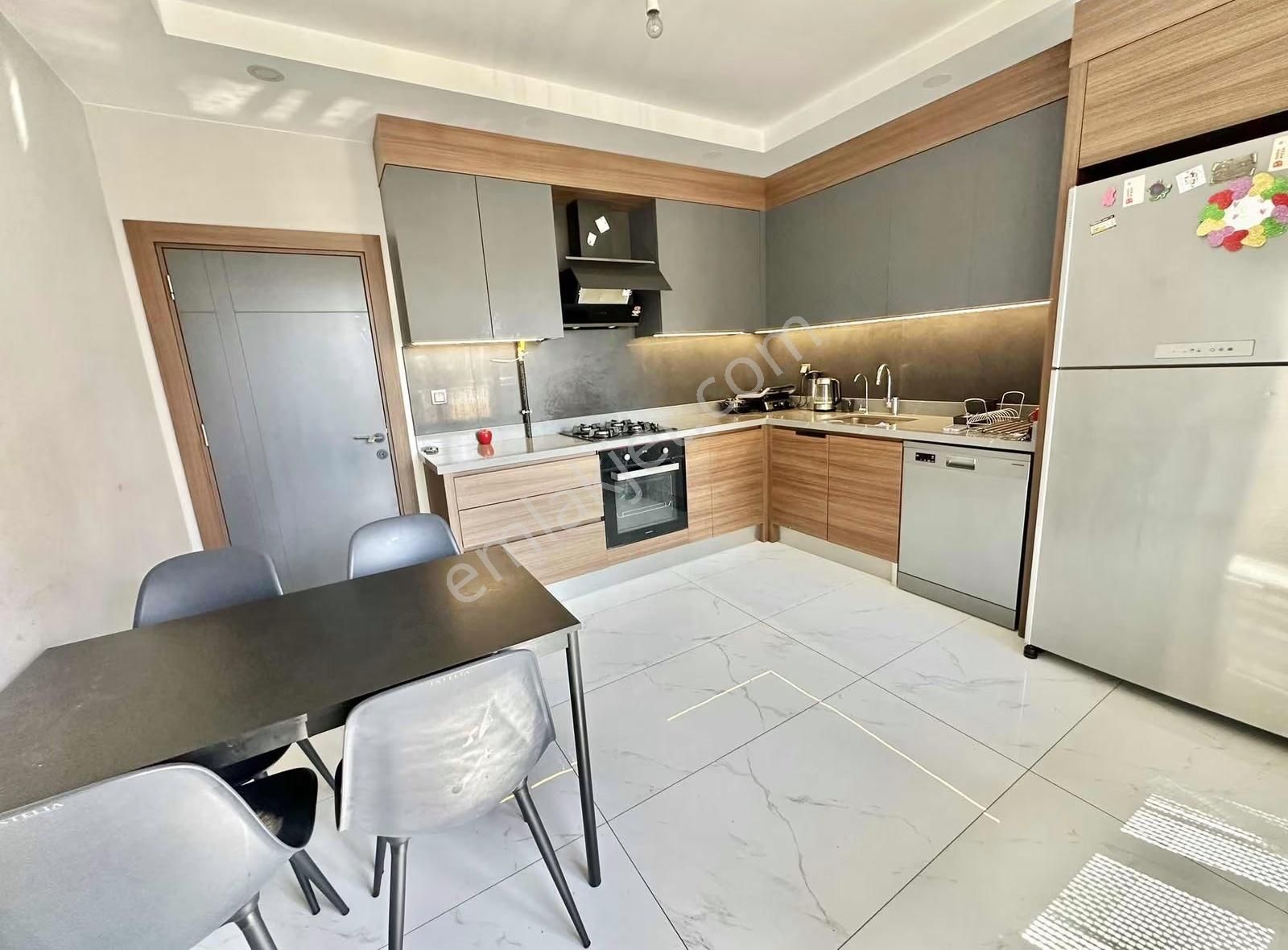 Dublex Değil Ara Katta 4+1 Genış Ultra Lüx Konut - Görsel 29