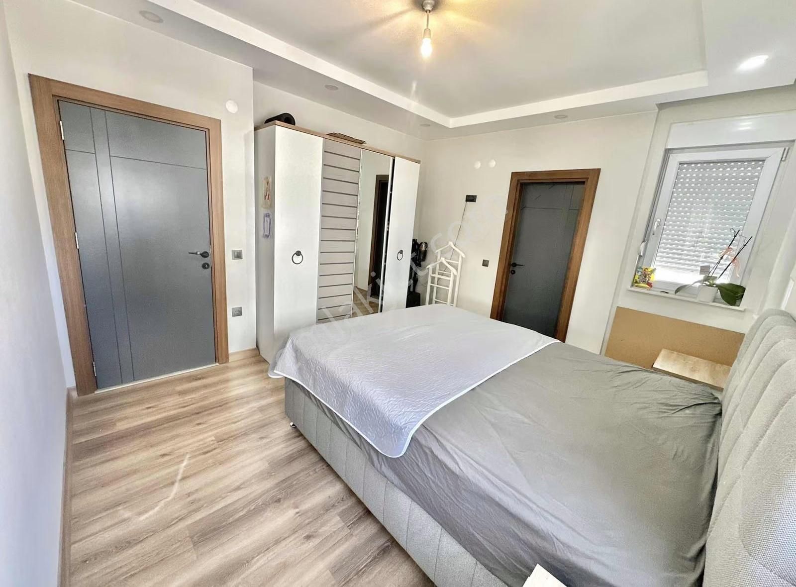 Dublex Değil Ara Katta 4+1 Genış Ultra Lüx Konut - Görsel 8