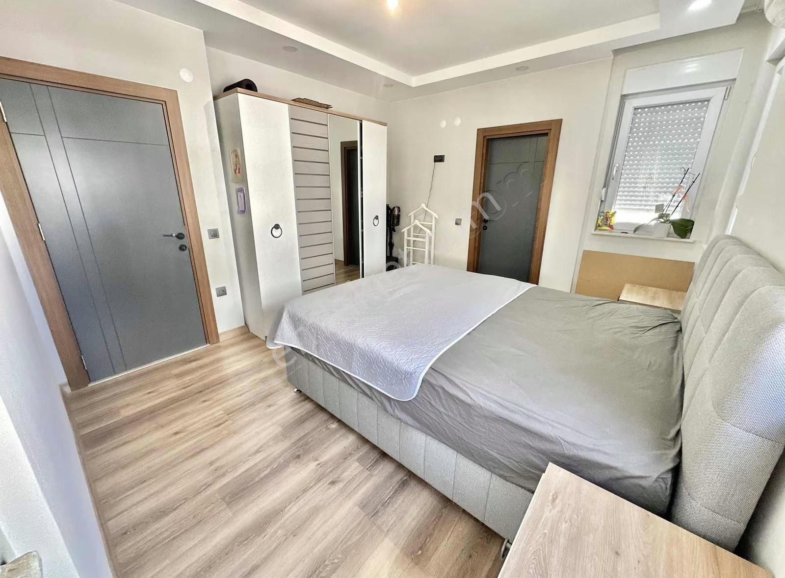 Dublex Değil Ara Katta 4+1 Genış Ultra Lüx Konut - Görsel 6