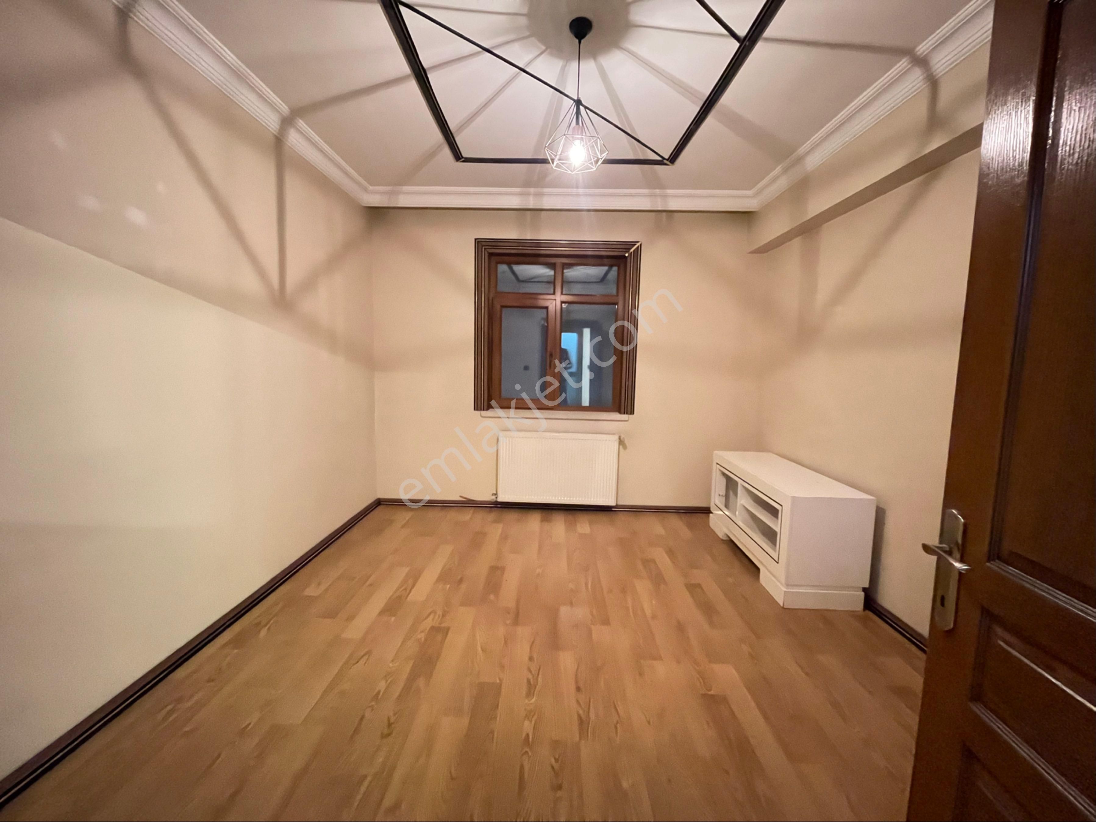 Köşkte Full Yapılı Acill Satılık 4+2 Asansörlü Çift Girişli Dublex - Görsel 9