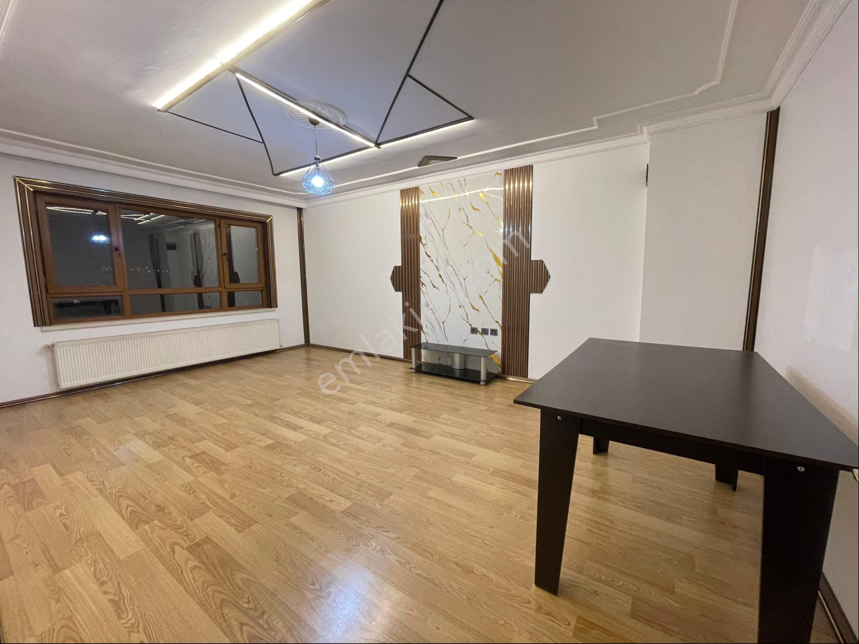 Köşkte Full Yapılı Acill Satılık 4+2 Asansörlü Çift Girişli Dublex - Görsel 2