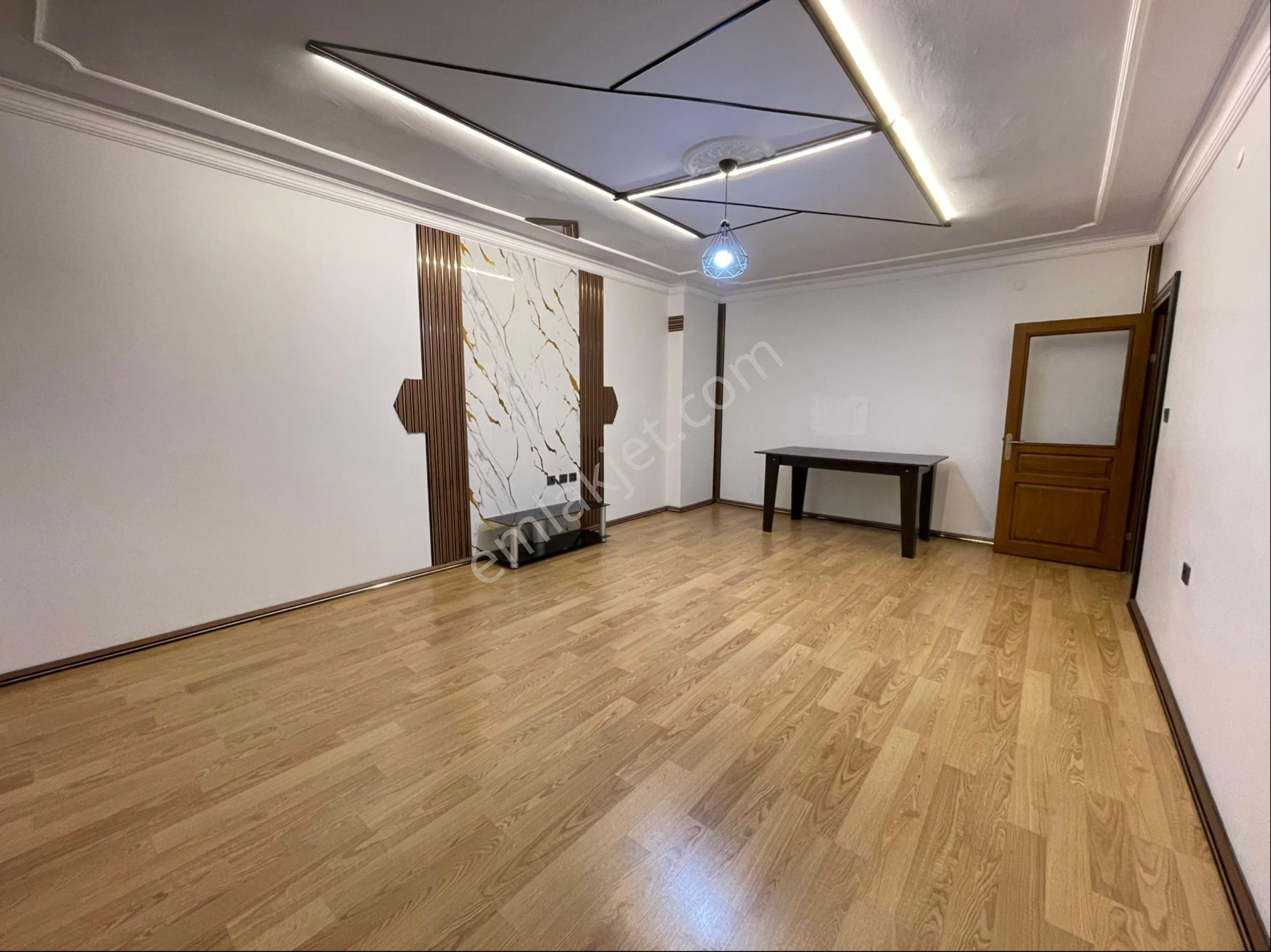 Köşkte Full Yapılı Acill Satılık 4+2 Asansörlü Çift Girişli Dublex - Görsel 5