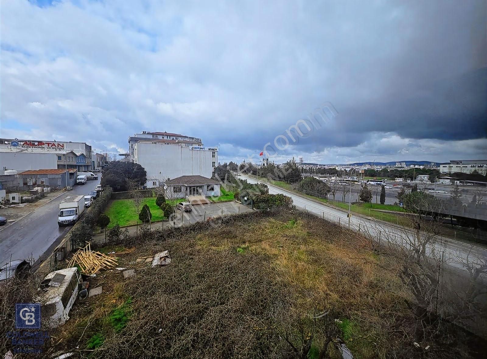 Ferhatpaşa -komple Sıfırlanmış -balkon -aile Apt. Ankastreli 3+1 - Görsel 25