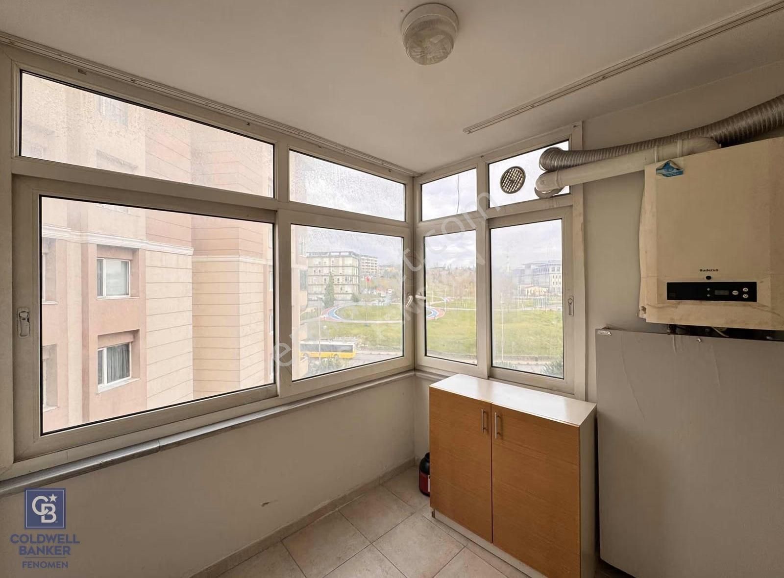 Çekmeköy Merkez Mah. Armoni Sitesi'nde Kiralık 4+1 Daire 196 M2 - Görsel 10