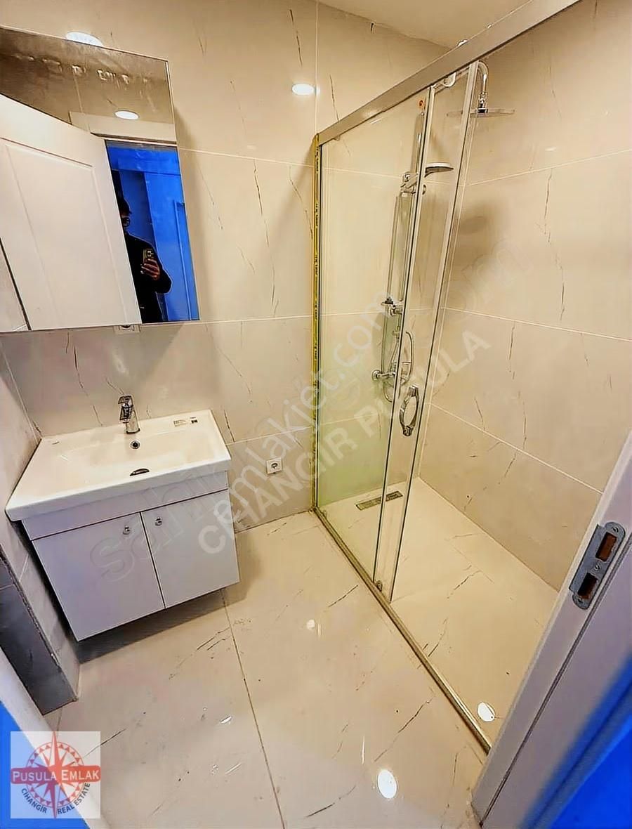 Cihangir Yeni Binada Kiralık 1+1 Daire 50m² - Görsel 6