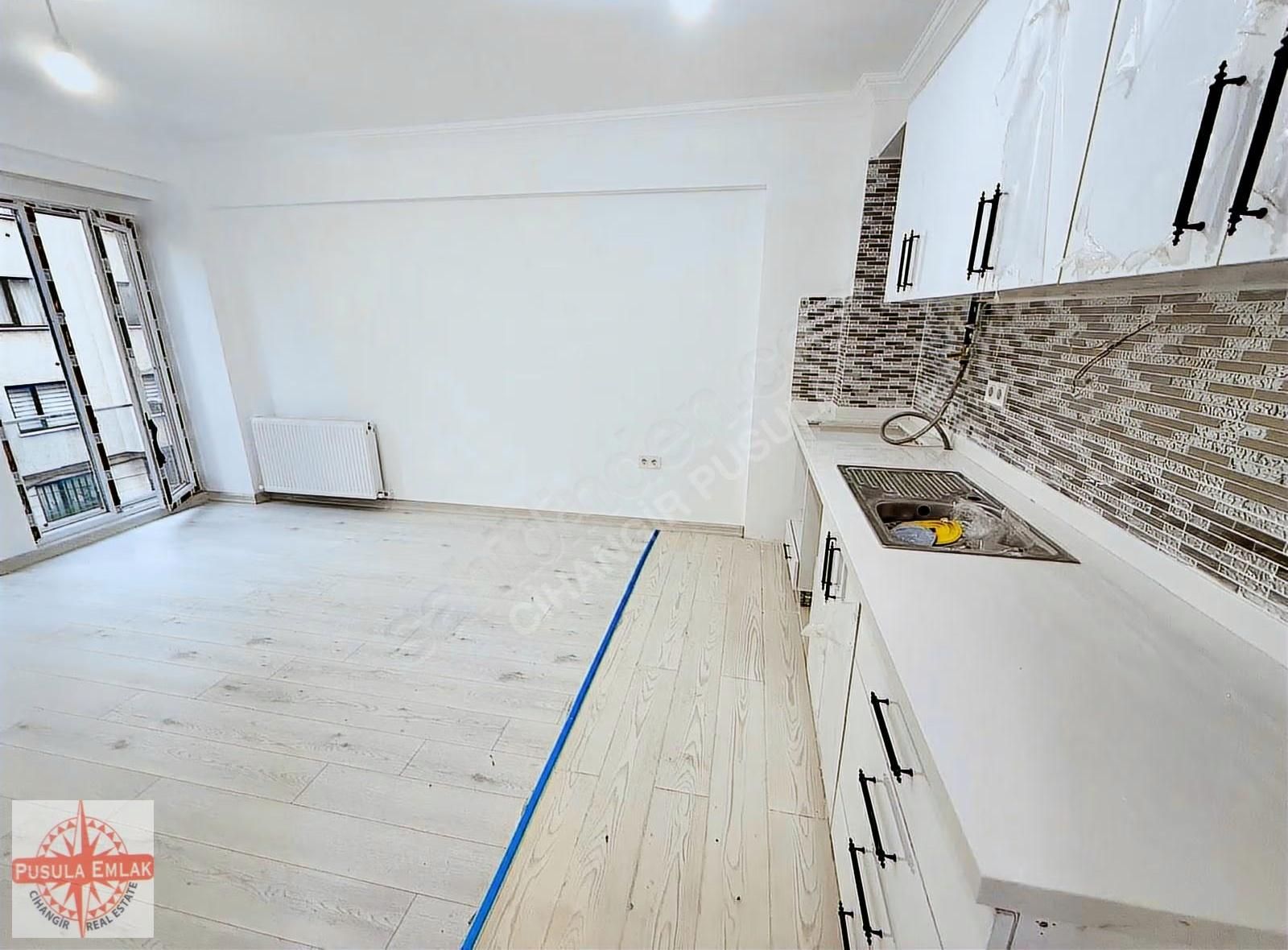 Cihangir Yeni Binada Kiralık 1+1 Daire 50m² - Görsel 3