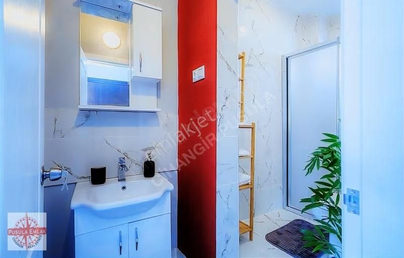 Cihangir Pürtelaş Sokak'ta 1. Kat 1+1 Kiralık Daire - Görsel 6