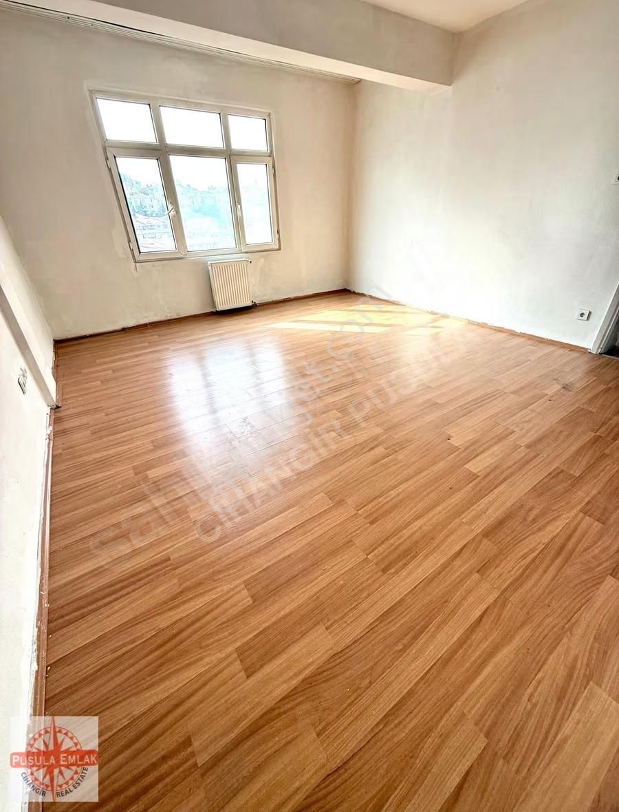 Mecidiyeköy Metroya Yakın, Aydınlık 2+1 Arakat Daire - Görsel 9