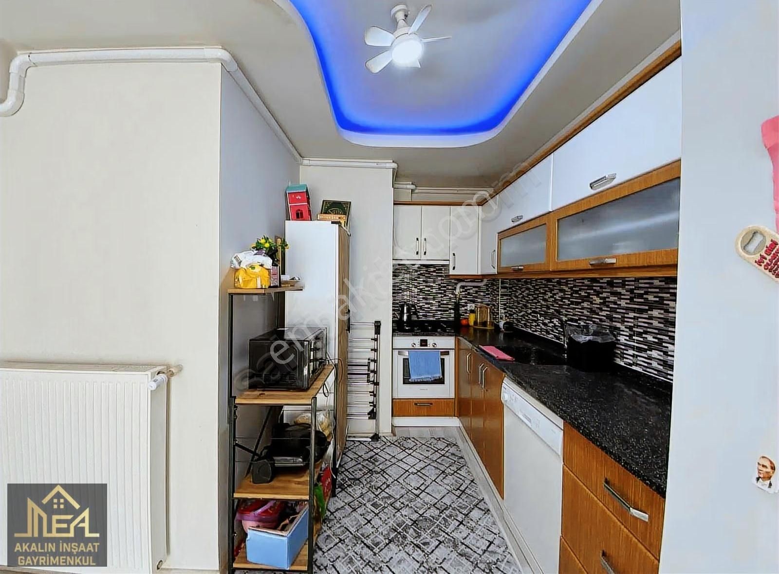 Akalın'dan Cadde Yakını Otoparklı 3+1 Dubleks Satılık Daire