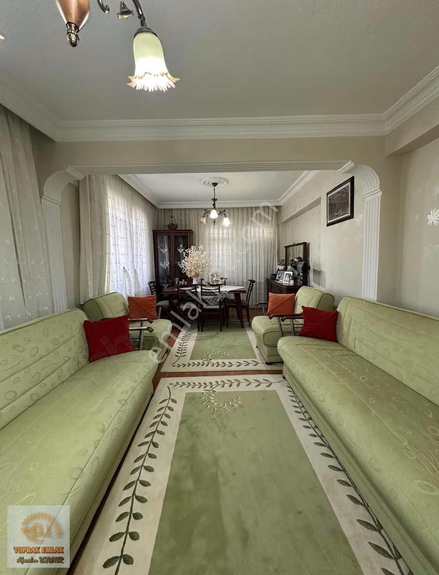 Toprak Emlak'tan İstiklal Mahallesinde Giriş Kat Dubleks Daire