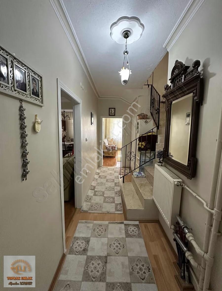 Toprak Emlak'tan İstiklal Mahallesinde Giriş Kat Dubleks Daire - Görsel 8