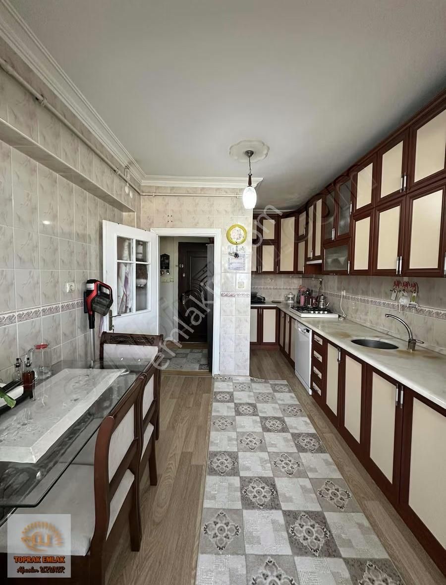 Toprak Emlak'tan İstiklal Mahallesinde Giriş Kat Dubleks Daire - Görsel 2
