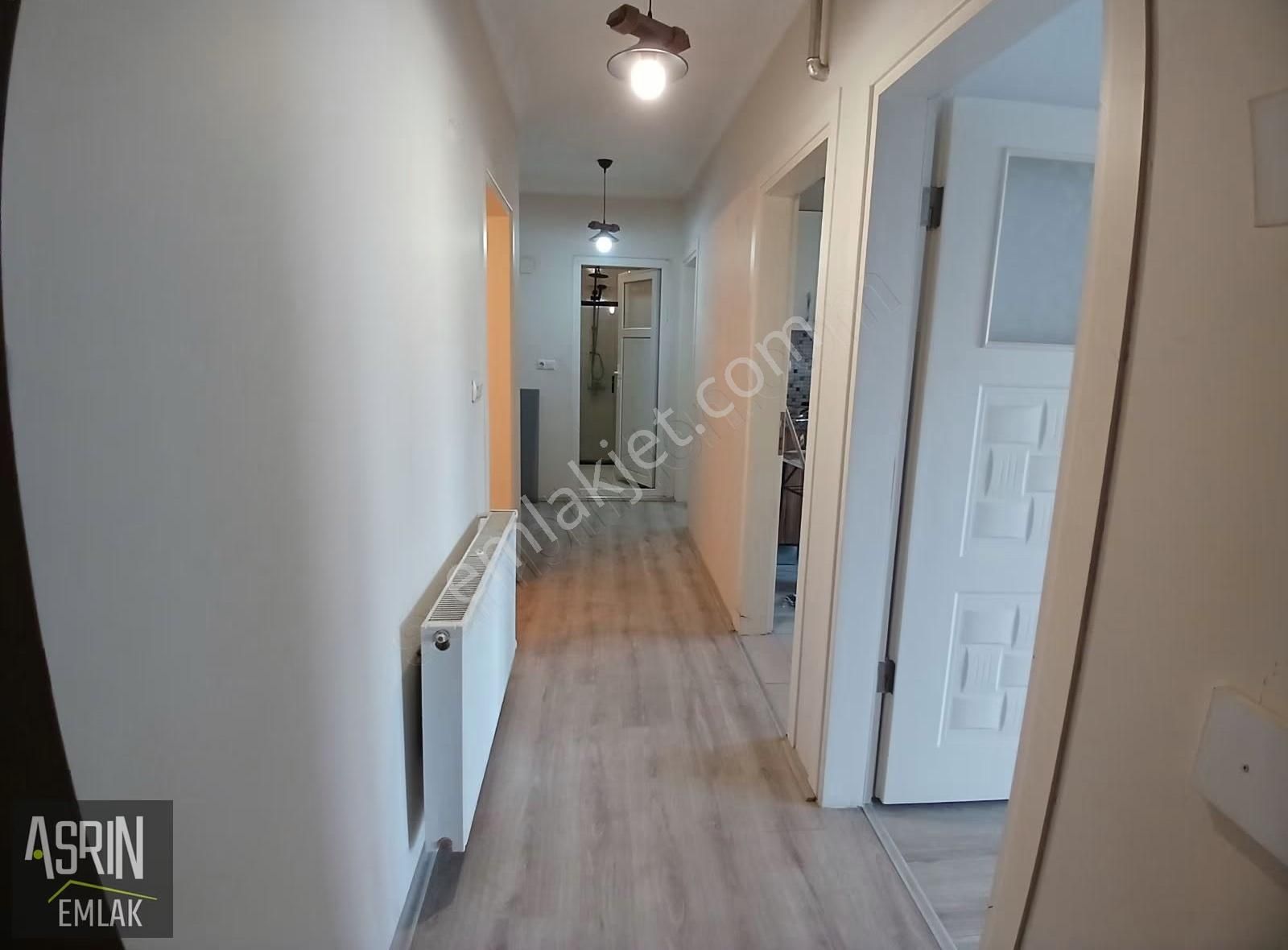 Orhaniye Mahallesinde Ara Kat 3+1 Kiralık Daire - Görsel 2