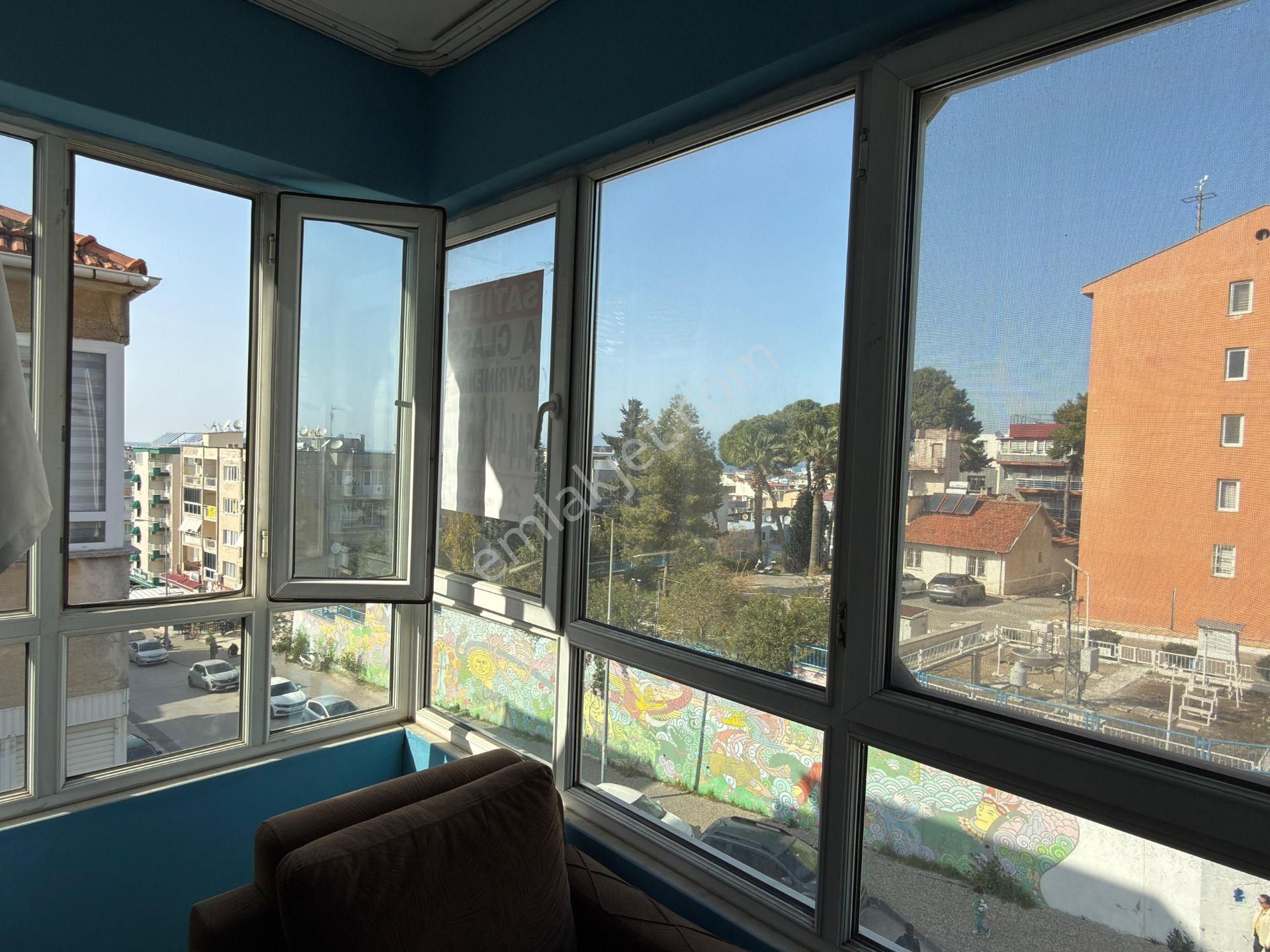 Aclass Emlaktan Kuşadasının Tam Merkezınde Kısmi Manzaralı Yatırımlık Full Eşyalı Fırsat Daire - Görsel 32