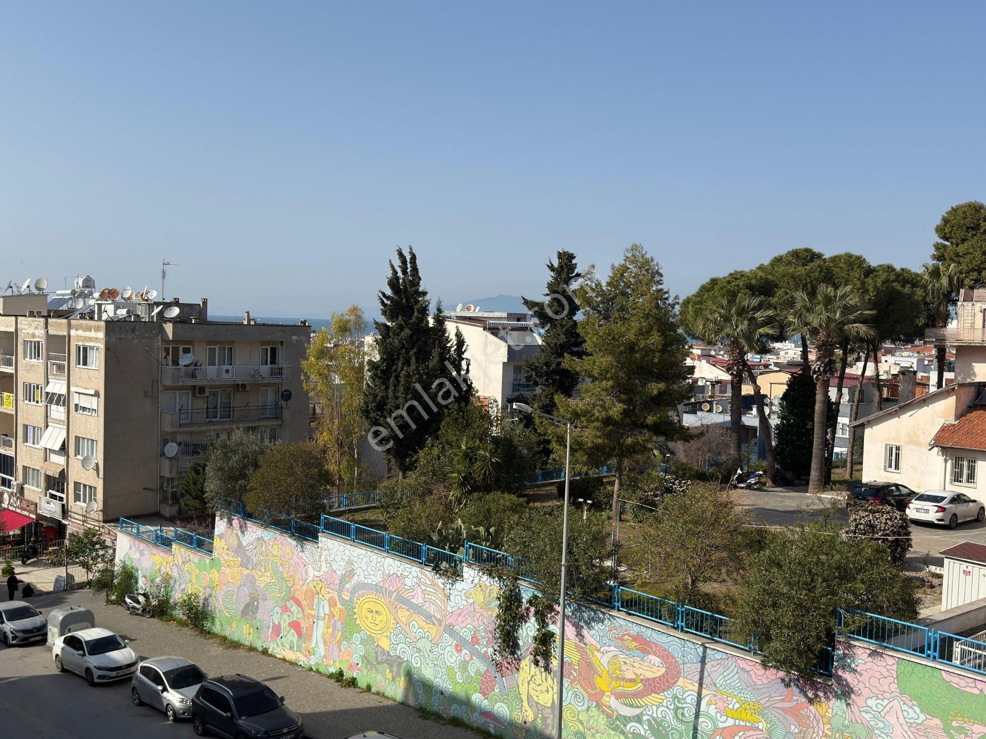 Aclass Emlaktan Kuşadasının Tam Merkezınde Kısmi Manzaralı Yatırımlık Full Eşyalı Fırsat Daire - Görsel 6