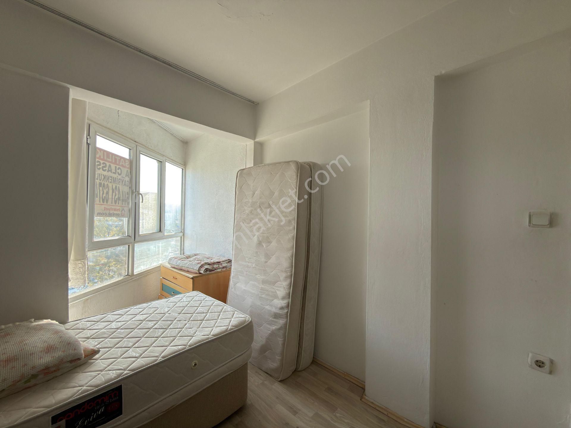 Aclass Emlaktan Kuşadasının Tam Merkezınde Kısmi Manzaralı Yatırımlık Full Eşyalı Fırsat Daire - Görsel 22