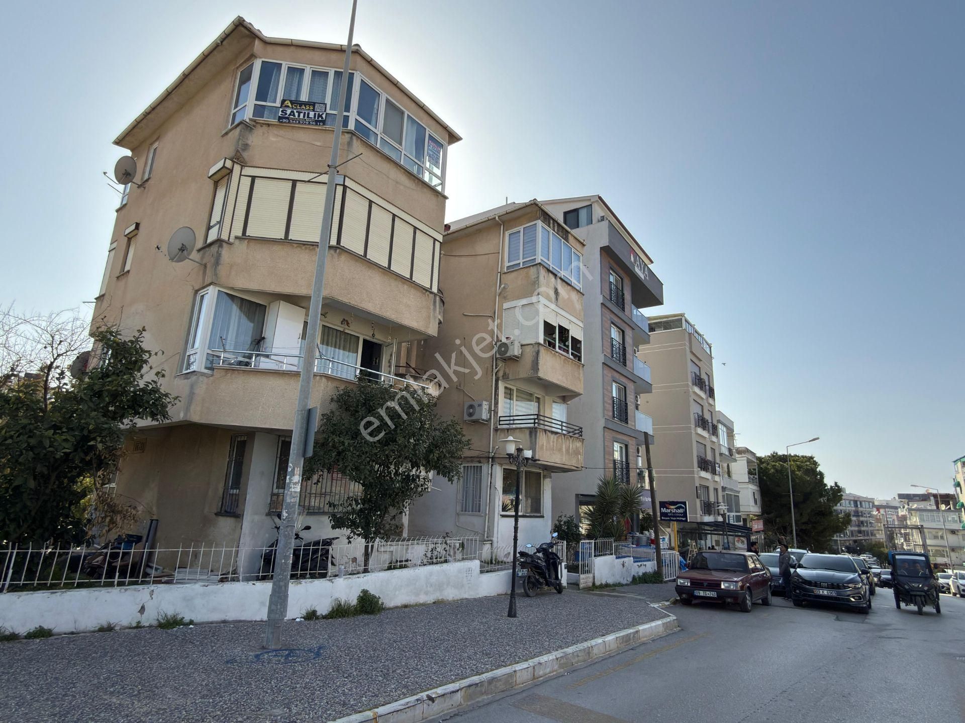 Aclass Emlaktan Kuşadasının Tam Merkezınde Kısmi Manzaralı Yatırımlık Full Eşyalı Fırsat Daire