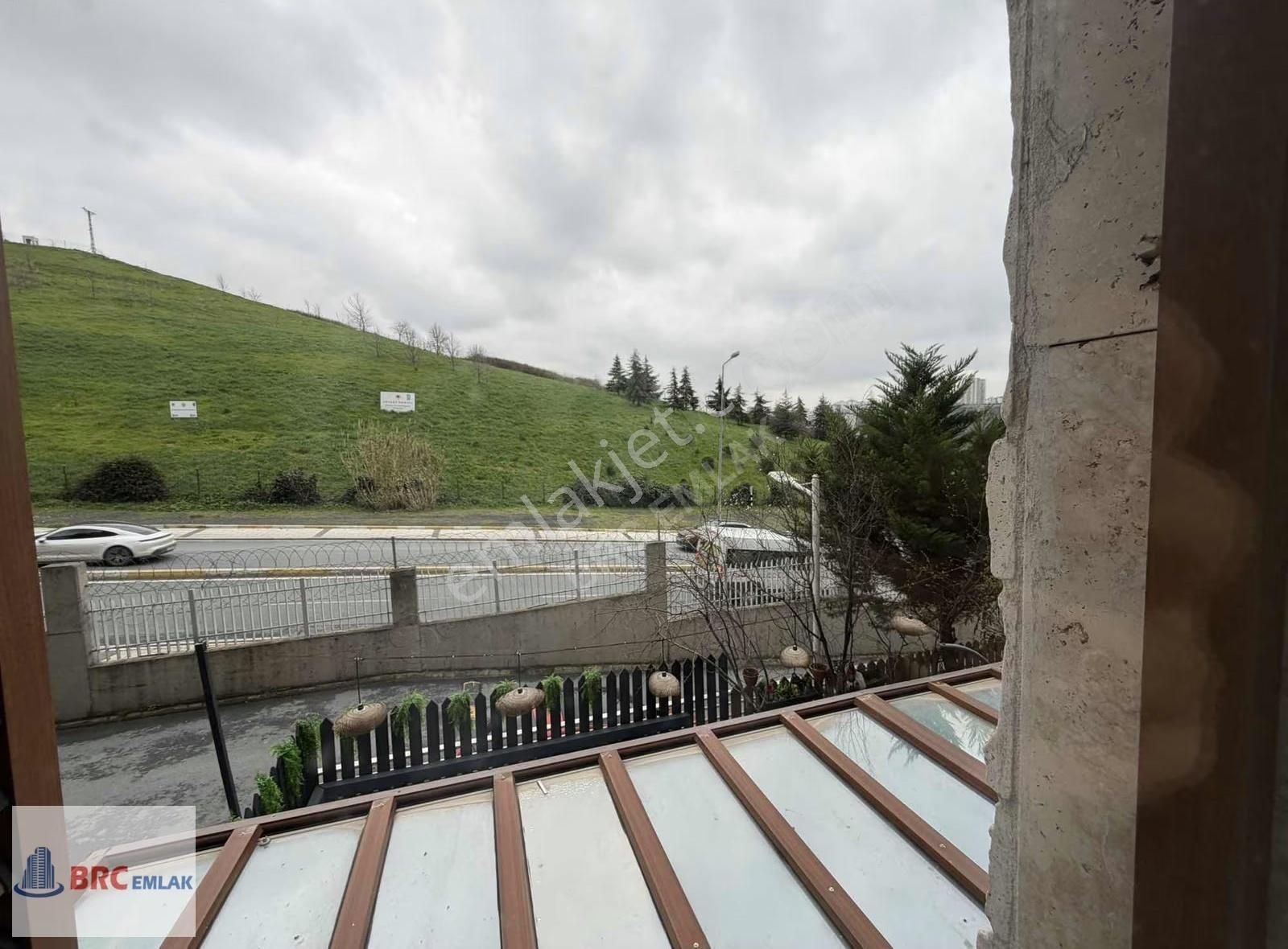 Halkalı Atakent Ege Yakası Bahçe Dublex Tadilatlı 2.5+1 Satılık - Görsel 3