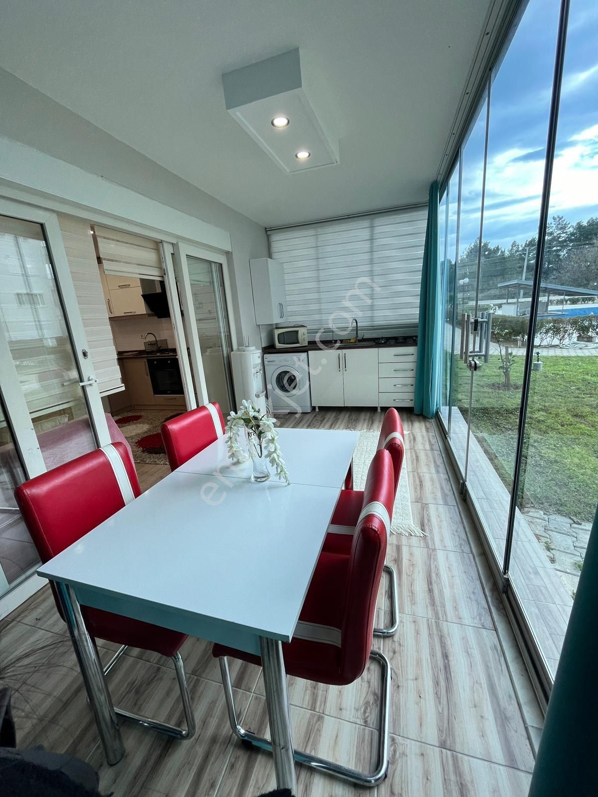 Yukarıoba Da Bahçe Katı 2+1 Eşyalı Kiralık Site İçi - Görsel 4