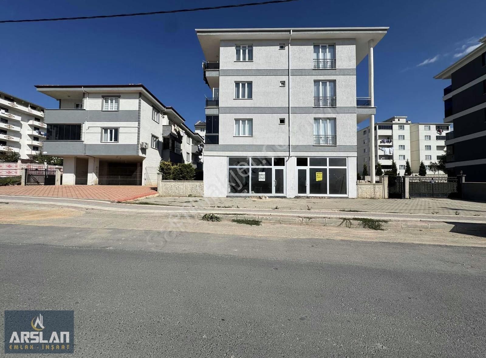 İnegöl Alanyurt Fatih Mah'de, 150m2, Satılık Köşe Başı İş Yeri - Görsel 5