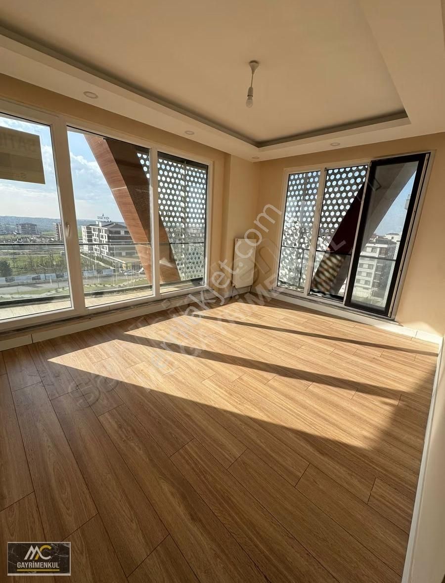 Tepe Country Sitesinde Havuzlu,güvenlikli 3+1 Lüks Daire - Görsel 2