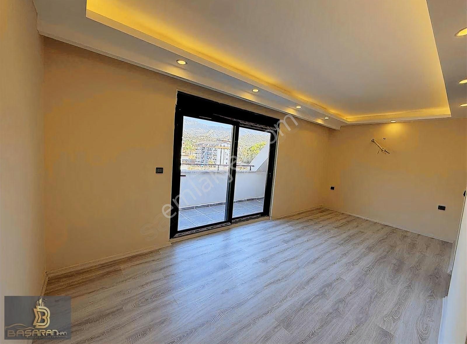 Alanya Oba Mah 4+1 Kiralık Ayrı Mutfak Dubleks