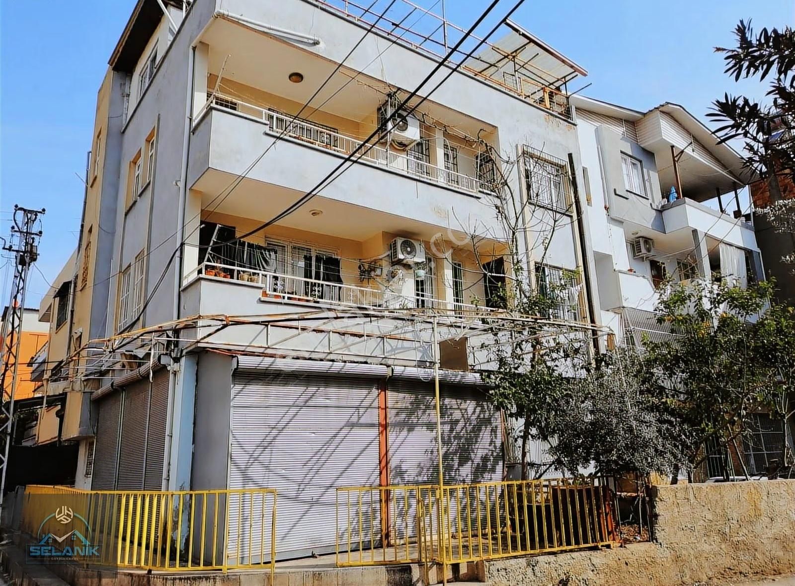 Yeşilyurt Mah. Satılık 4 Katlı Müstakil Ev