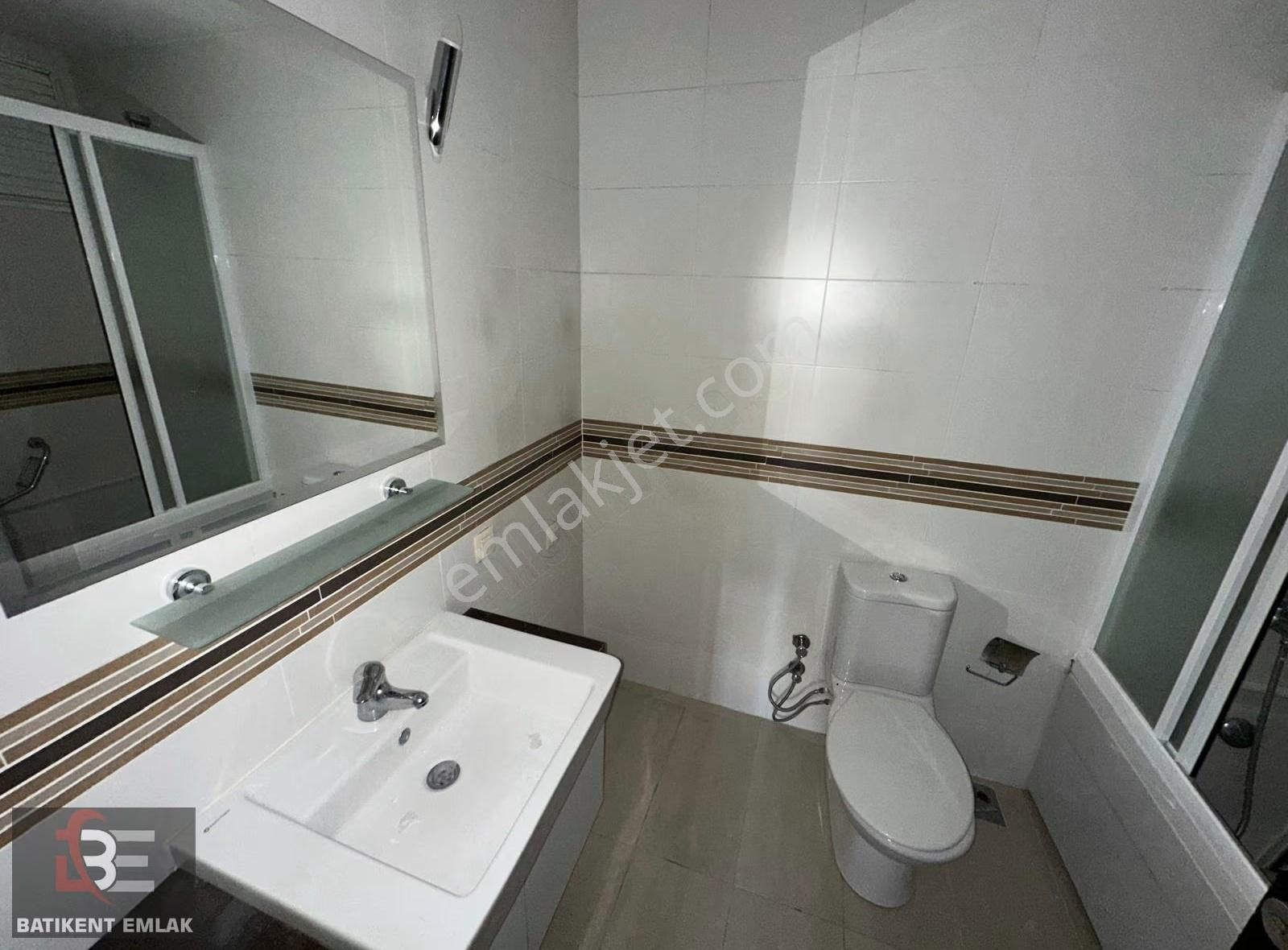 Batıkent Emlak'tan Canlı Güvenlikli Sitede Giriş Kat Daire - Görsel 18