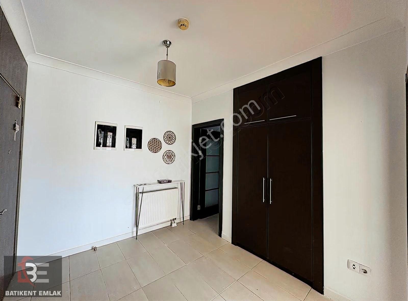 Batıkent Emlak'tan Canlı Güvenlikli Sitede Giriş Kat Daire - Görsel 4