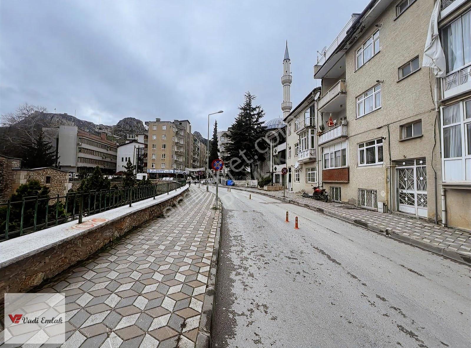 Gülbaharhatun Mahallesinde Satılık 2+1 Daire | Vadi Emlak - Görsel 25