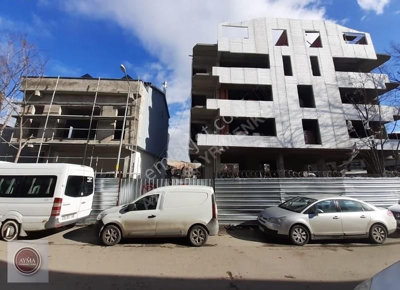 Altınova Mahallesinde Sıfır 3+1 Dublex Site İçi Daire