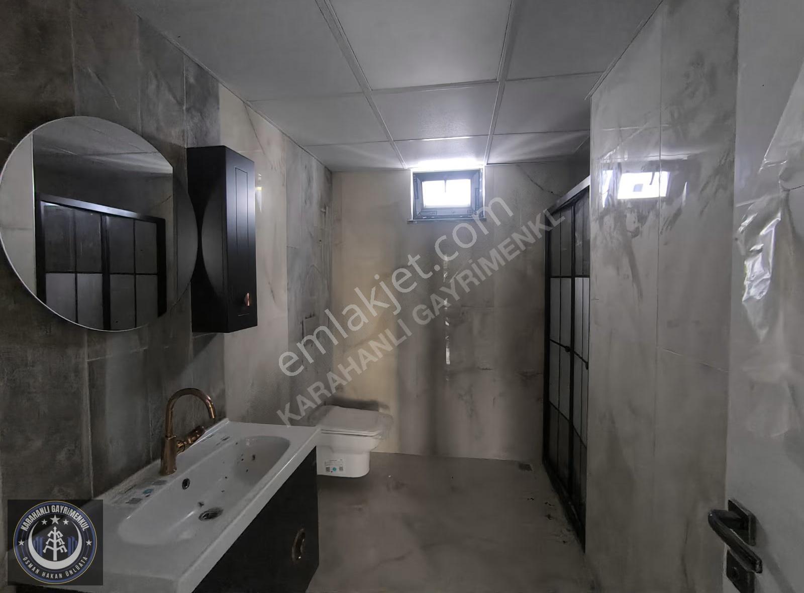 Karahanlı'dan Lüks Site İçi Daire - Görsel 26