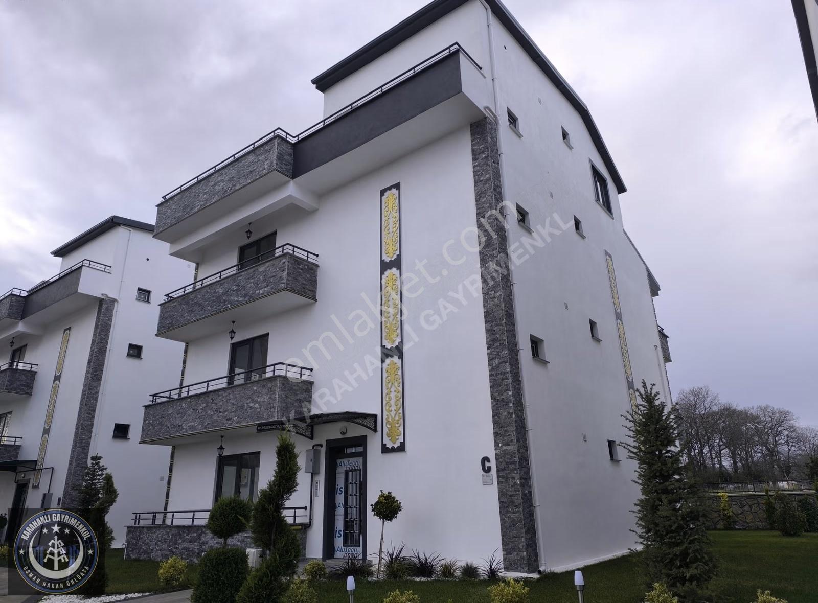 Karahanlı'dan Lüks Site İçi Daire - Görsel 24
