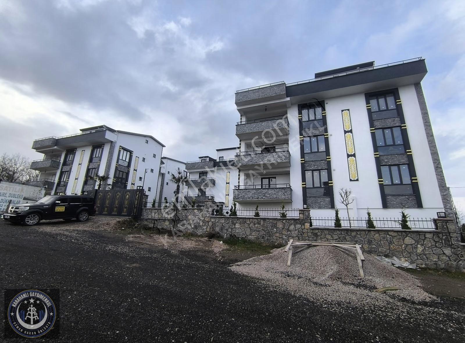 Karahanlı'dan Lüks Site İçi Daire - Görsel 23