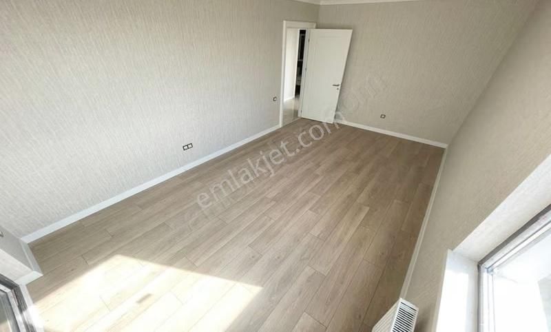 Ovacık Mahallesi Panoramik Manzaralı Teras Balkonlu 180m2 4+1 - Görsel 5