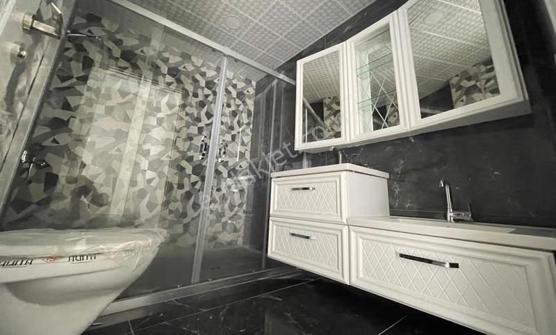 Ovacık Mahallesi Panoramik Manzaralı Teras Balkonlu 180m2 4+1 - Görsel 8