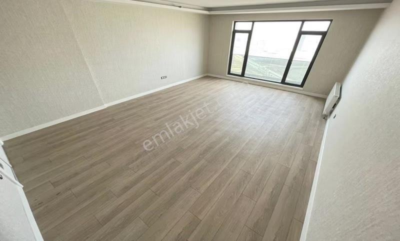 Ovacık Mahallesi Panoramik Manzaralı Teras Balkonlu 180m2 4+1 - Görsel 34