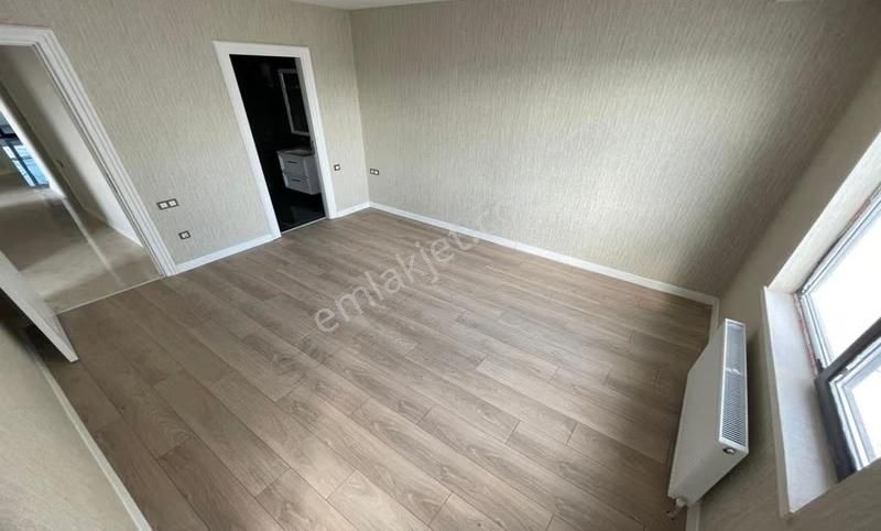 Ovacık Mahallesi Panoramik Manzaralı Teras Balkonlu 180m2 4+1 - Görsel 23