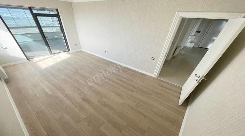 Ovacık Mahallesi Panoramik Manzaralı Teras Balkonlu 180m2 4+1 - Görsel 31