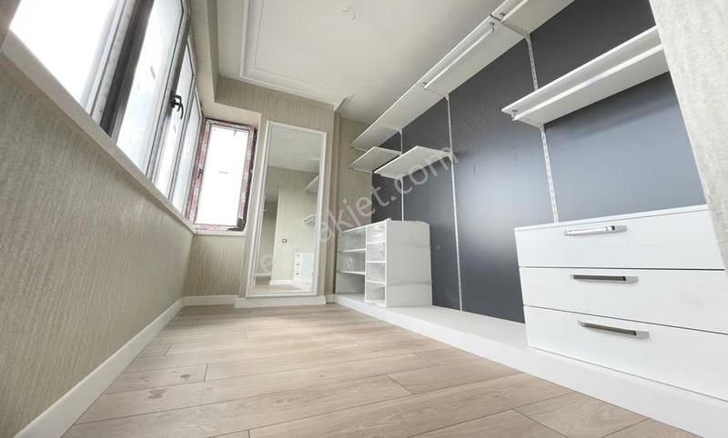 Ovacık Mahallesi Panoramik Manzaralı Teras Balkonlu 180m2 4+1 - Görsel 6