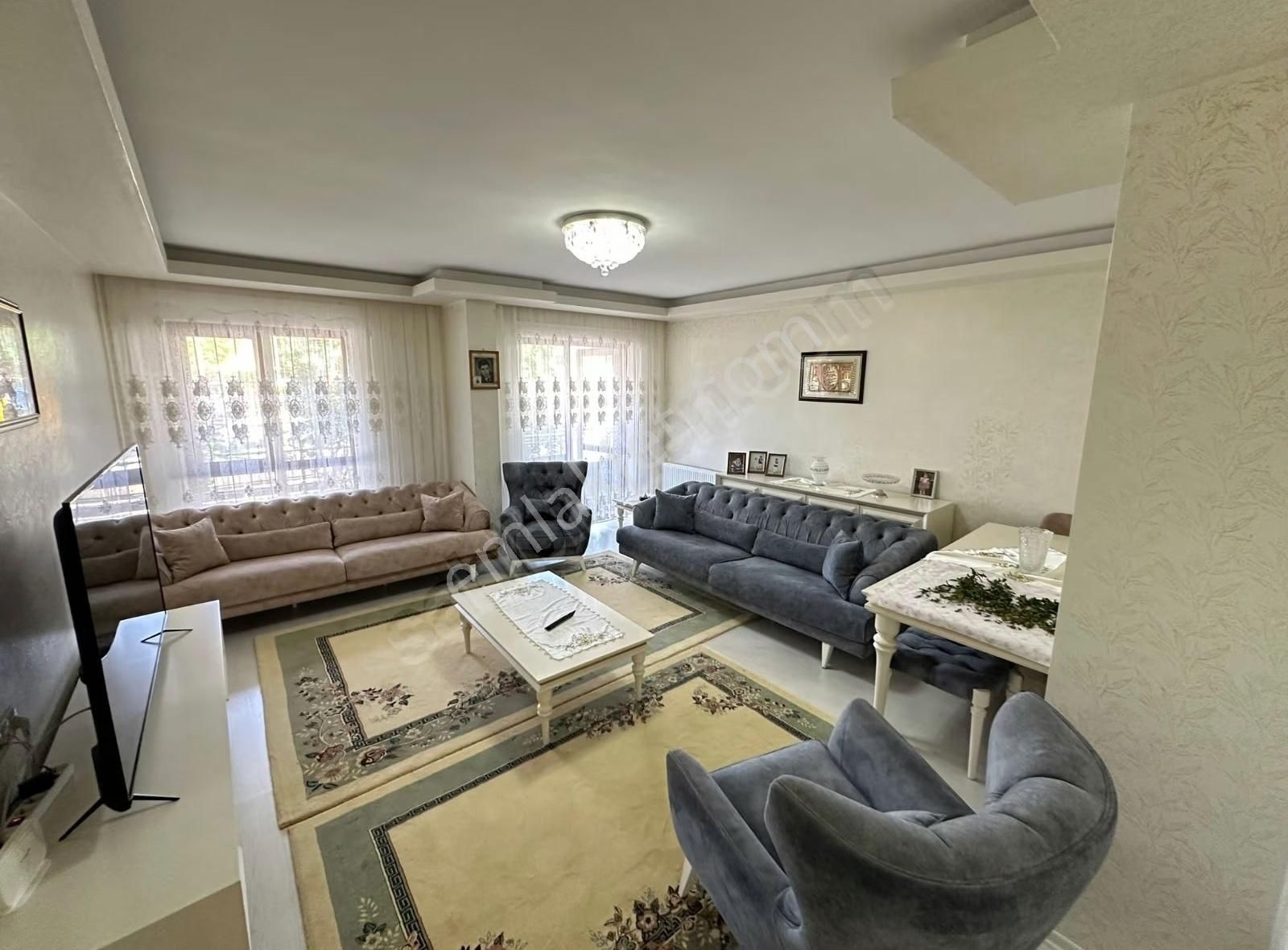 Atapark Cadde Dibi Merkezi Konumlu Giyinme Odalı Ful Yapılı 4+1 - Görsel 13