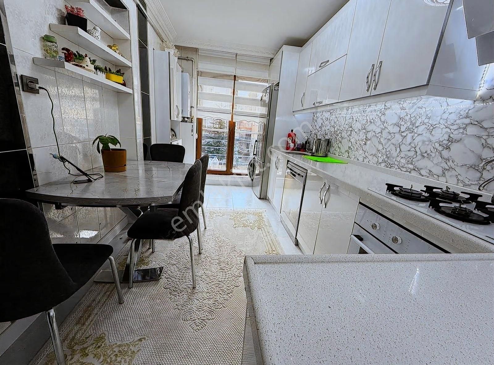 Atapark'da Ara Kat 3+1 Ultra Lüx E.banyolu Fırsat Daire - Görsel 14