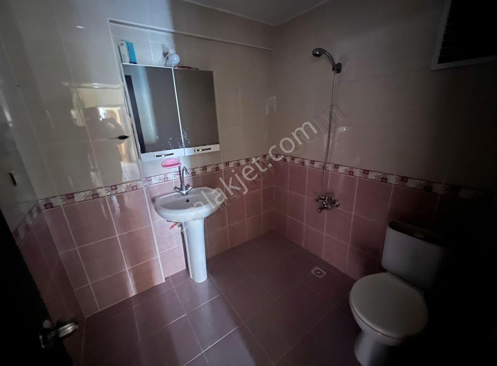 Kanuni Mahallesinde Emsallerinin Altında Yapılı 3+1 Kupon Daire - Görsel 10