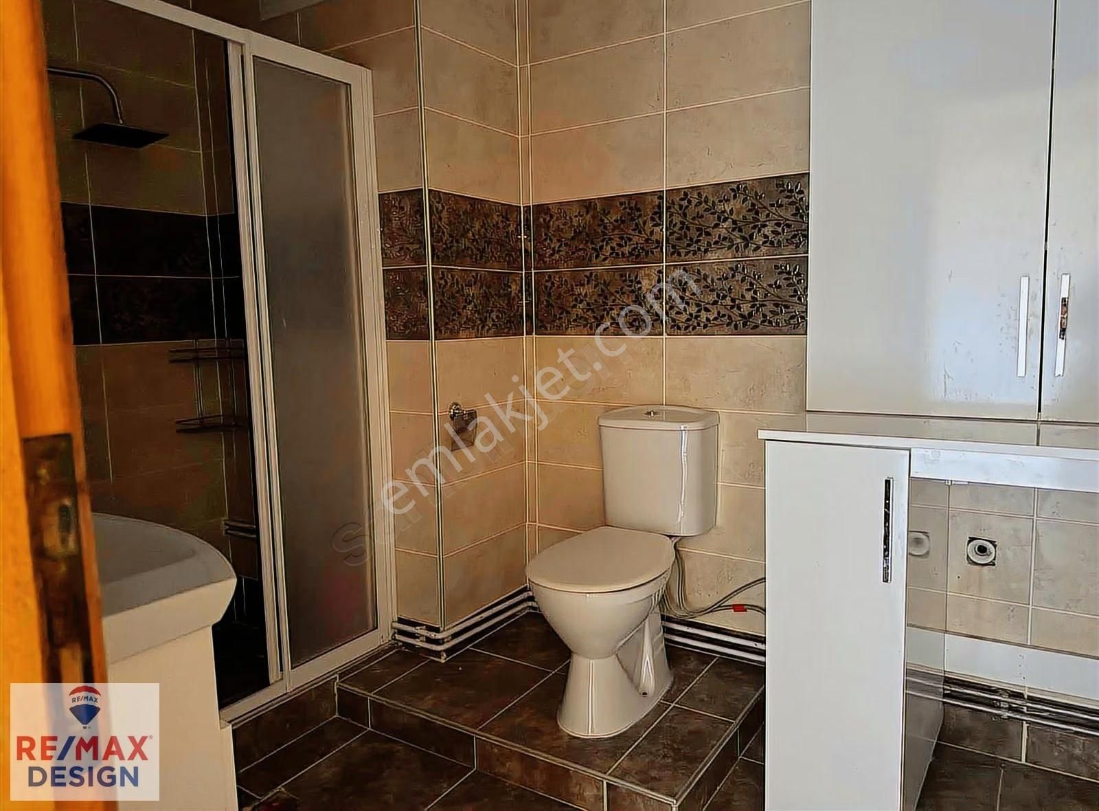Erenler Dilmen Mah. Akyüz Evler 3+1 Satılık Daire Remax Desıgn - Görsel 6